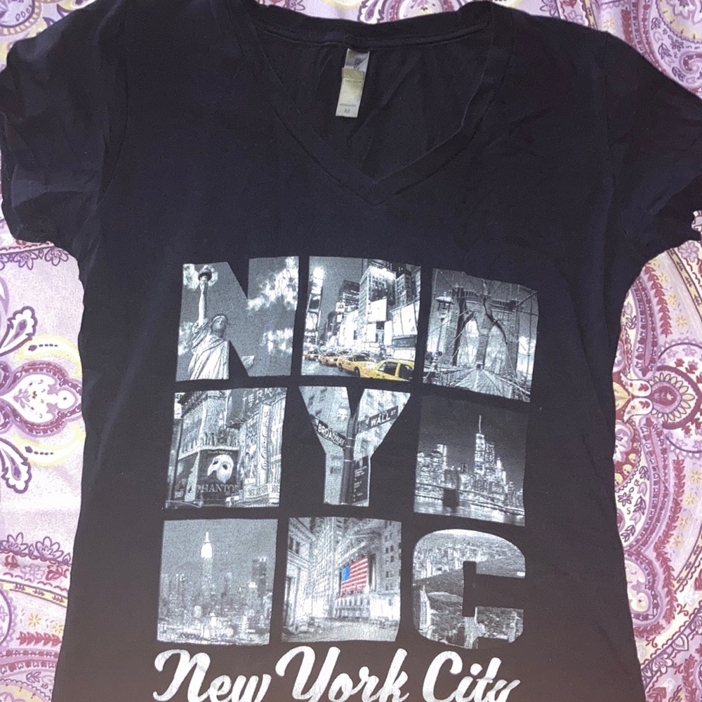 Black NYC image shirt.